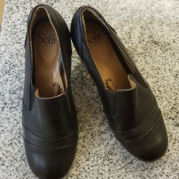 Olympia Leather Pump - Picture 3 of 7